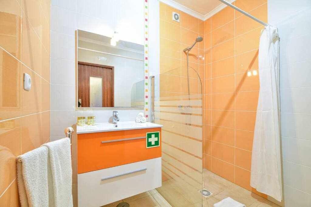 Apartamento com pátio Algoz Exterior foto